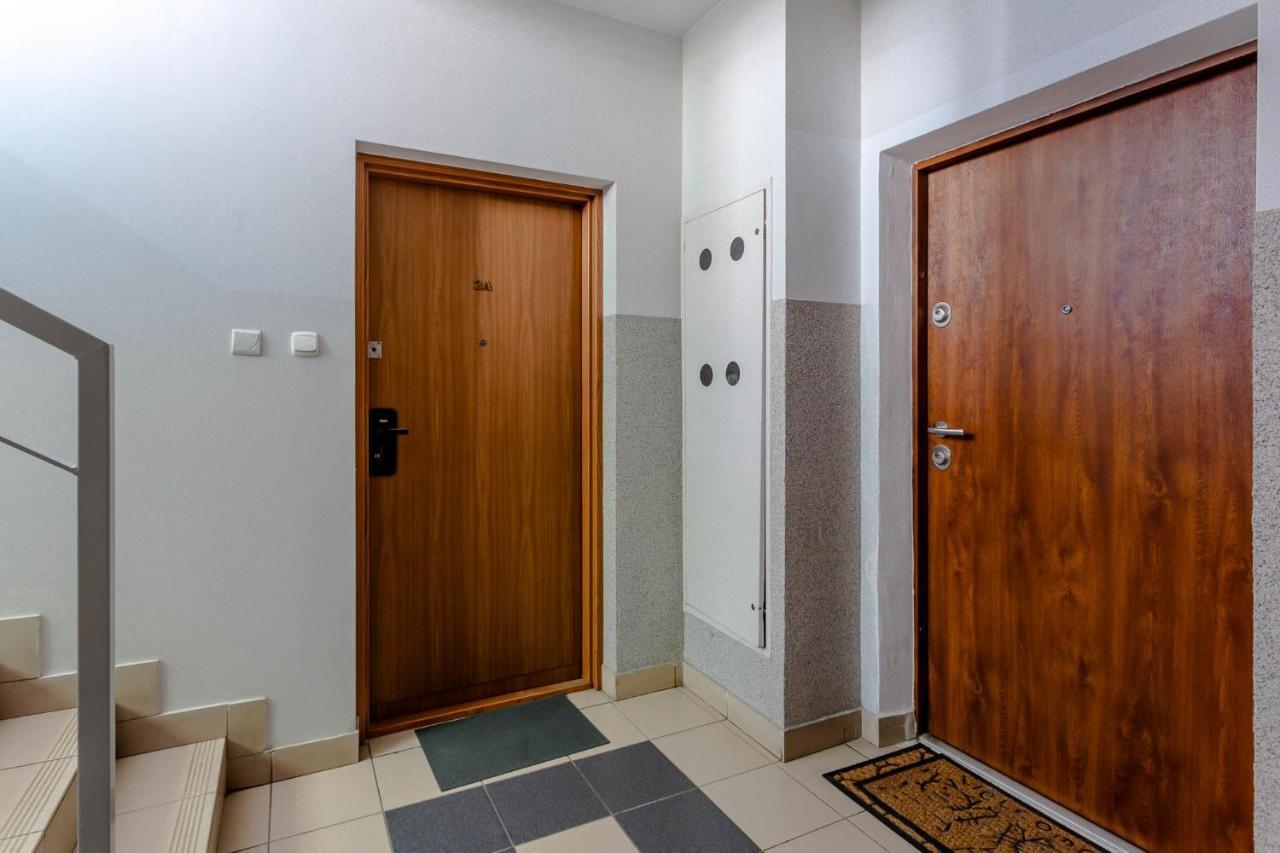 Chill Apartments Kluczborska Bemowo Варшава Екстериор снимка